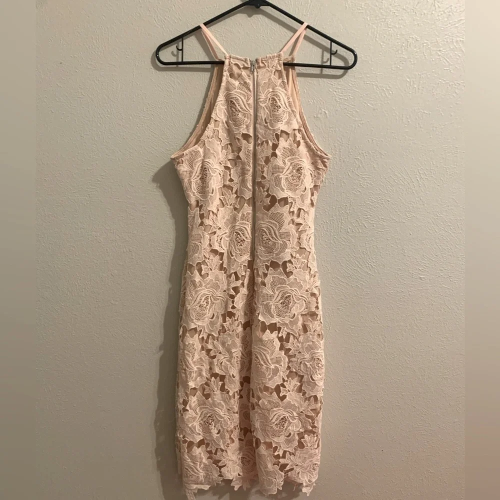 Women’s Lace Dress - Picture 6 of 6